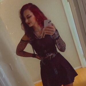 Meet your Posher, Dottie